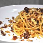 spaghetti pomodori secchi mandorle