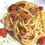 spaghetti colatura di alici pomodorini
